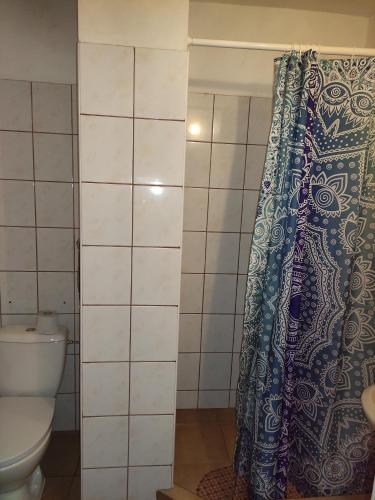 Bilik mandi di Korsarz