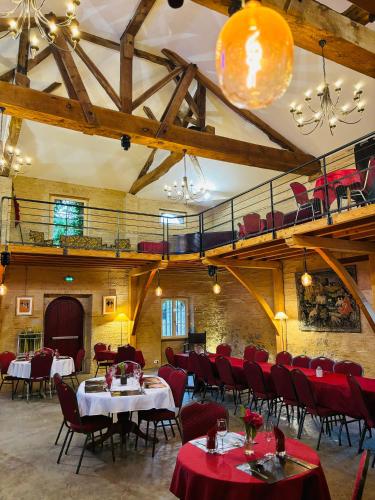 Gallery image of Hôtel & Events du Château Lacaze in Aiguillon