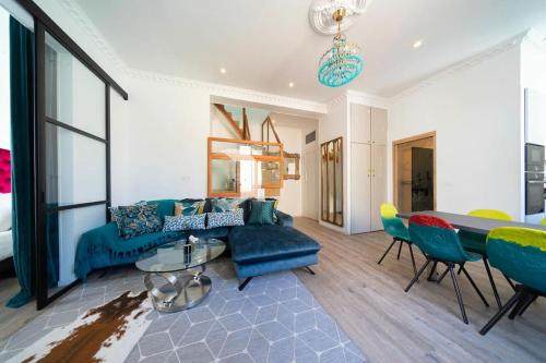 Elegant duplex, very well equipped, close to shops