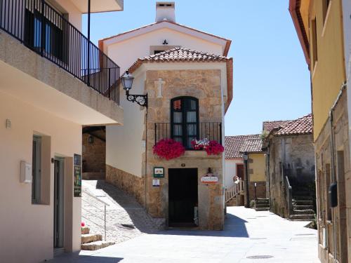 Το κτήριο όπου στεγάζεται  the country house