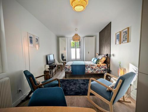 Photo de la galerie de l'établissement Studio centre-ville, à Saint-Germain-en-Laye