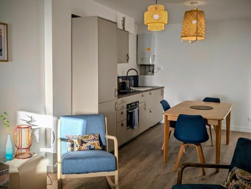 Photo de la galerie de l'établissement Studio centre-ville, à Saint-Germain-en-Laye