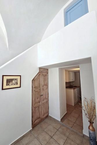 Gambar di galeri bagi Aethrio Sunset Village - Oia di Oia