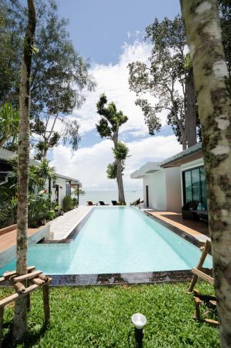 Πισίνα στο ή κοντά στο BeachHouse Pool Villas Krabi