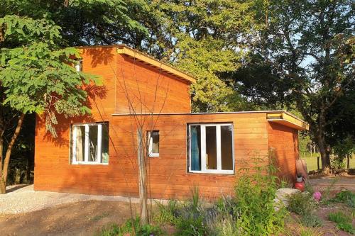 Gite de La Liambe - Maison en bois à la campagne