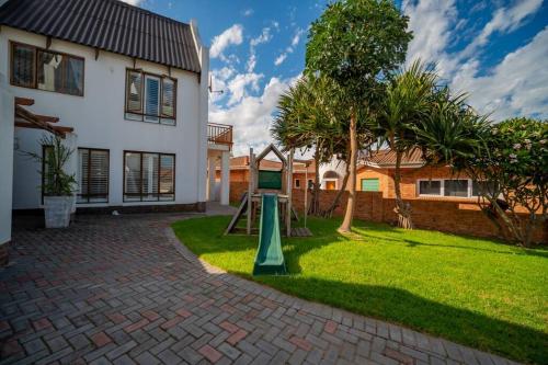 Zahrada ubytování Luxury home with beautiful sea and mountain views