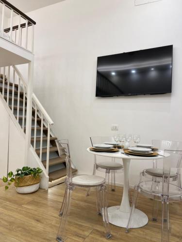 Modern Mini Loft Fleming