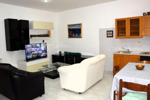 Η κουζίνα ή μικρή κουζίνα στο Villa Mimosa