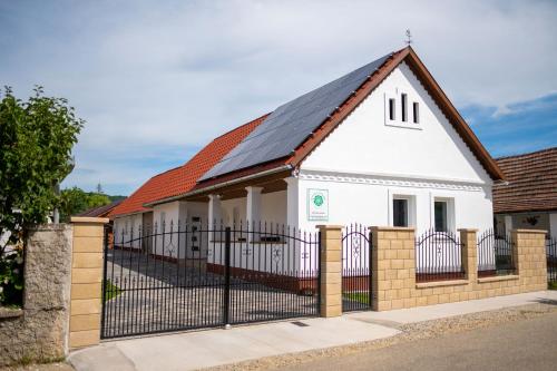 Kövirózsa Vendégház