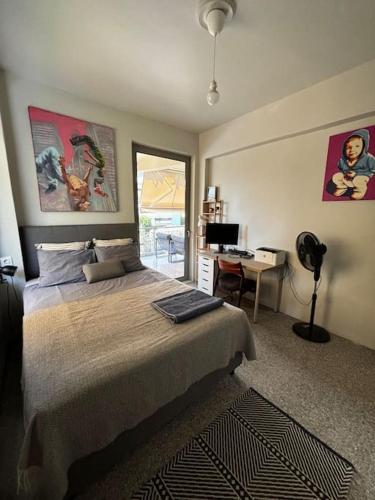 2 bedrooms, large balcony near the sea