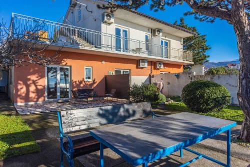 Apartments in Novi Vinodolski 45270