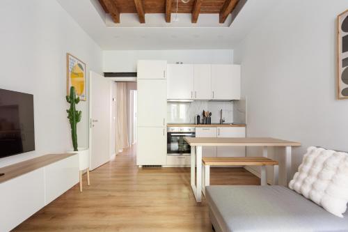 GuestHost - Bright Apartment -Pasteur M1