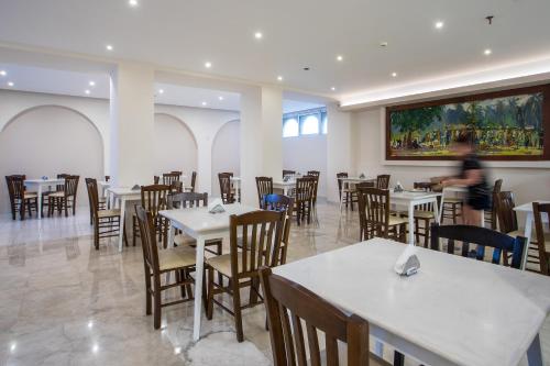 Restaurace v ubytování Hotel Africa