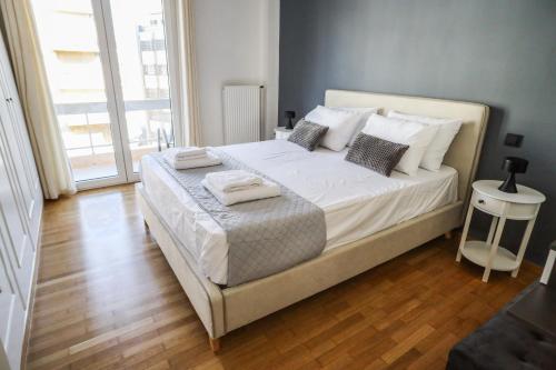 3BD with Temple of Zeus View, 5 min to Acropolis