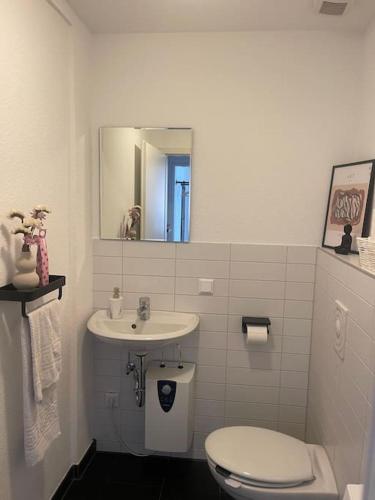 Ein Badezimmer in der Unterkunft Central two-story Loft in Nurembergs best location