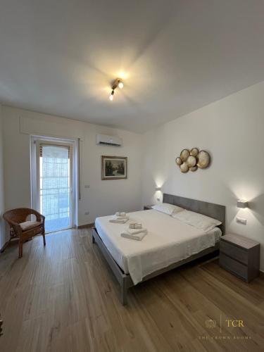 Postel nebo postele na pokoji v ubytování The Crown Rooms