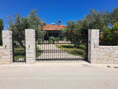 Gambar di galeri bagi Villa Joy di Ormos Panagias