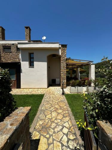 Budova, kde se prázdninový dům nachází