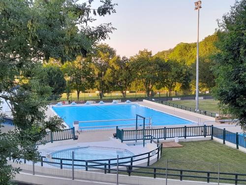Πισίνα στο ή κοντά στο Camping Margot