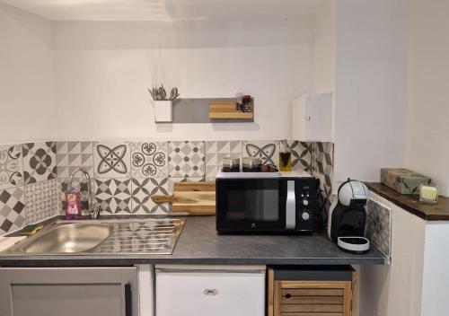 Photo de la galerie de l'établissement Studio au cœur du village, à Tourtour