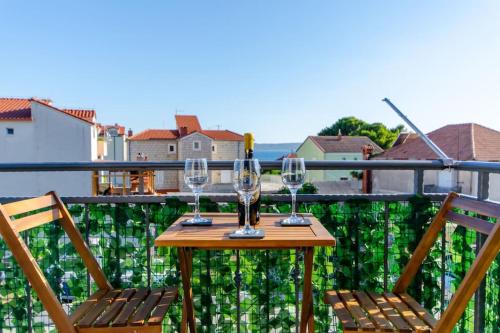 Cozy stone house close to the beach