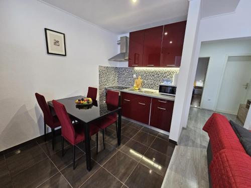 Η κουζίνα ή μικρή κουζίνα στο Modern apartment Nikola in a quiet area