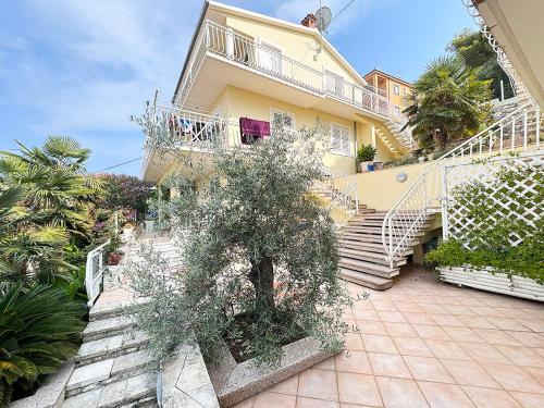 Antonio Apartments