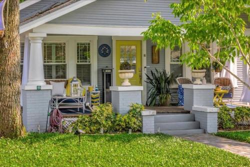 Afbeelding uit fotogalerij van Rivercrest Bungalow Retreat in Tampa