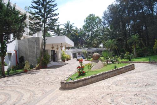 Hassan Ashok – Photos 3