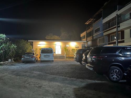Bangunan di mana terletaknya vila ini