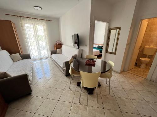 Apartment LeMar