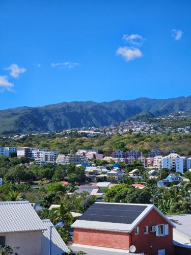 Foto de la galeria de L'Aparté 2 vues a La Possession