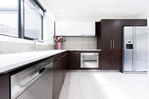 Η κουζίνα ή μικρή κουζίνα στο Perfect for groups and large families - Sleeps 12