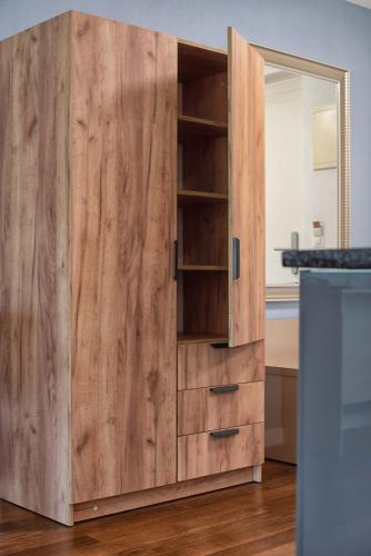 Una cocina o cocineta en Hotel Residence Loren - contact & contactless check-in