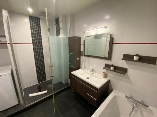 LA FORCLAZ - Centre ville & Lac, Balcon, Parking