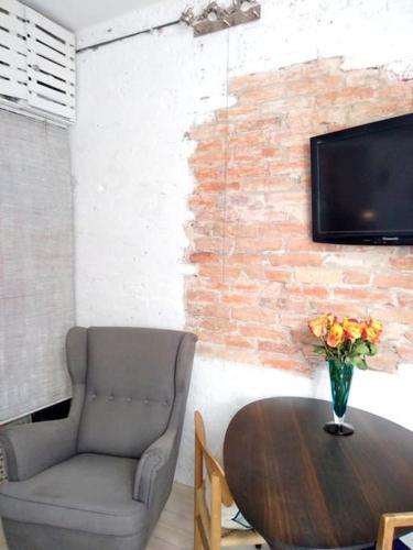 Quiet Central Apartment