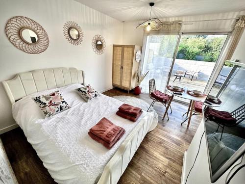 Ty Ne Hue, Charmant Studio avec extérieur clos et Parking