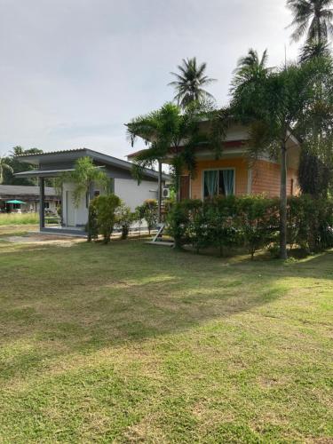 Zahrada ubytování Baan Gebsup บ้านเก็บทรัพย์