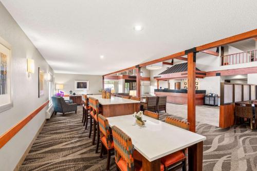 Et opholdsområde på Comfort Inn Duluth West