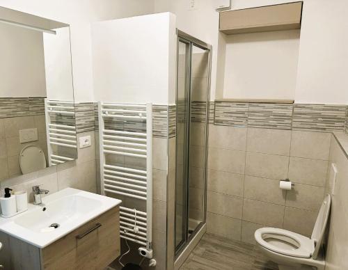 Bilik mandi di MoVa Appartamenti Vacanze