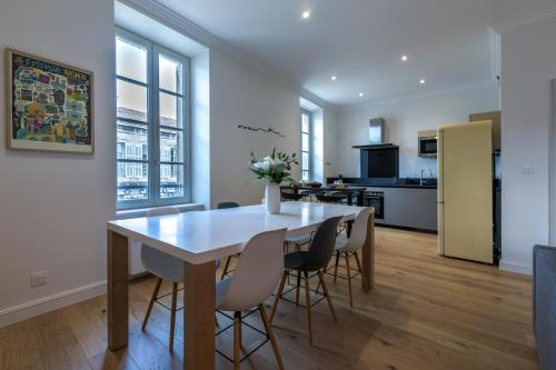 Appartement intramuros hyper centre Avignon photo 12