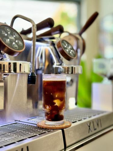 Blessings Home & Caféにあるコーヒーまたはお茶