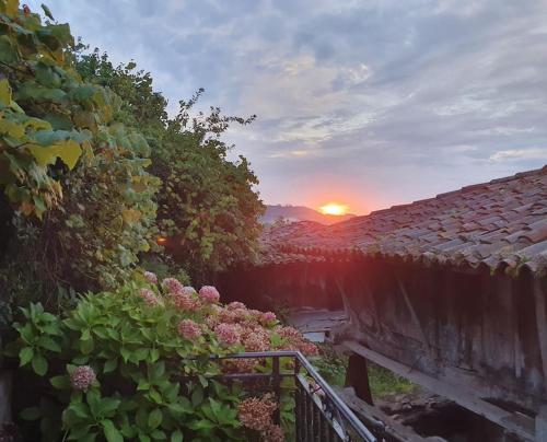 Ven al Paraiso! Amanece en Miravalles