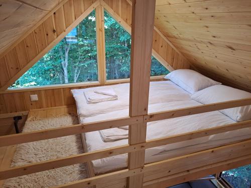 Foto sihtkohas Lupeni asuva majutusasutuse Bear Watching Tiny House galeriist