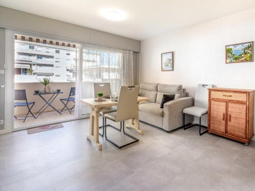Apartment Le Copacabana by Interhome