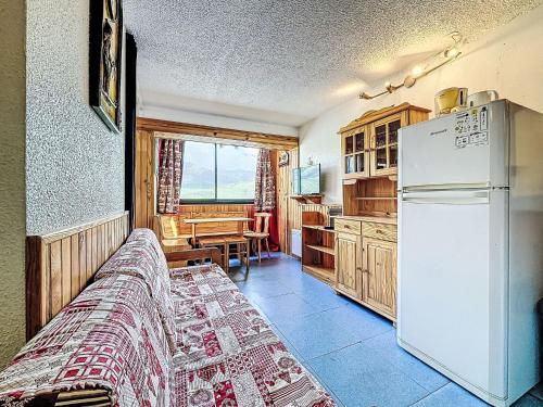 Kuchyň nebo kuchyňský kout v ubytování Apartment Vanoise B 752 by Interhome
