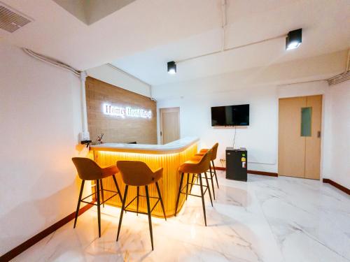 TV a/nebo společenská místnost v ubytování Homey Hostel Hatyai