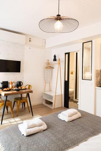 Elégant studio DIVINE SUN quartier Canal St Martin