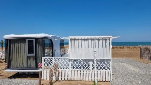Glam Beach Resort