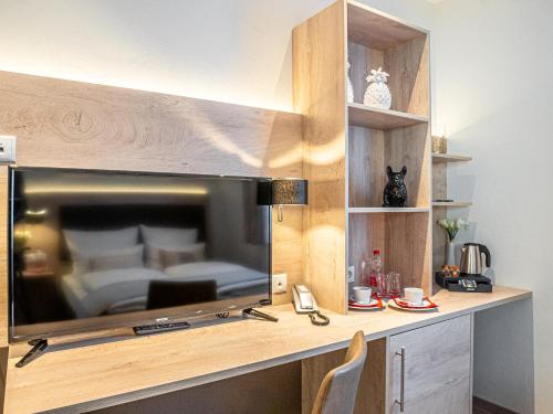 Кухня или мини-кухня в TDYHOMES Hotel
